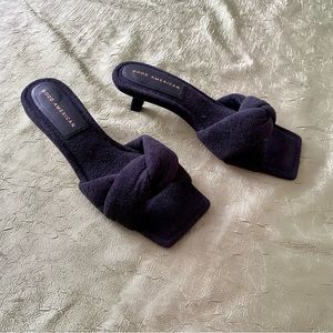 Good American Black Kitten Heels